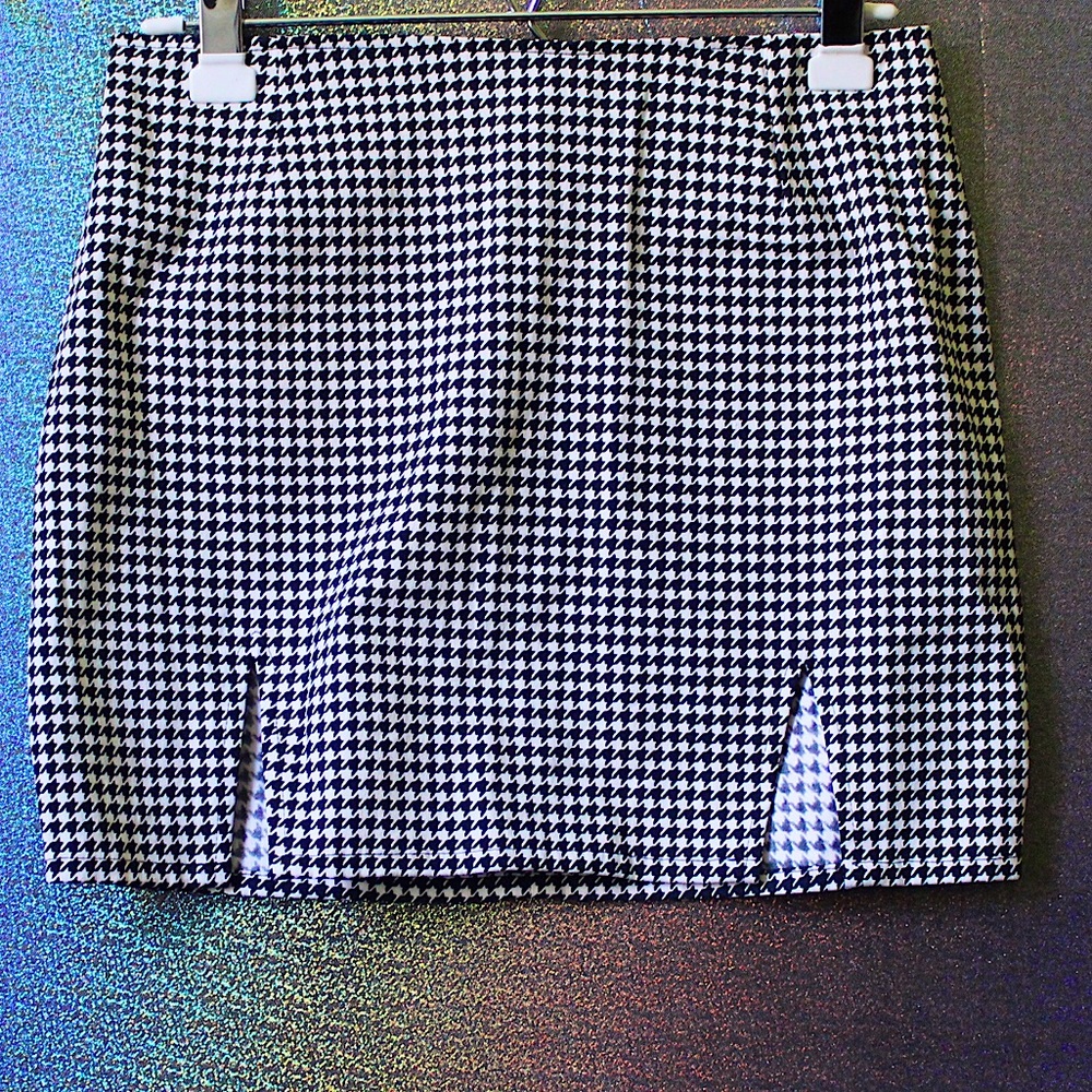 ⚡️ Motel Rocks Houndstooth M-Split Mini Skirt